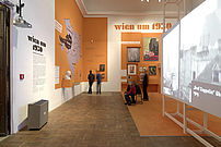 Einblick in die Ausstellung Kampf um die Stadt Foto 011