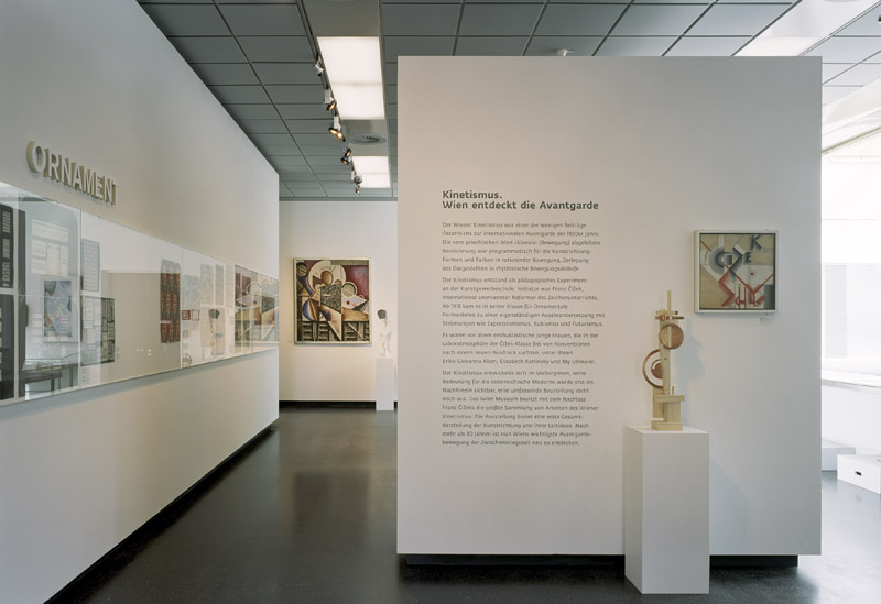 Vergrössert das Bild: Ausstellungsansicht
