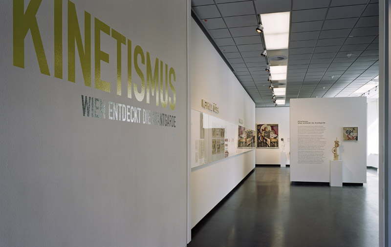 Vergrössert das Bild: Ausstellungsansicht