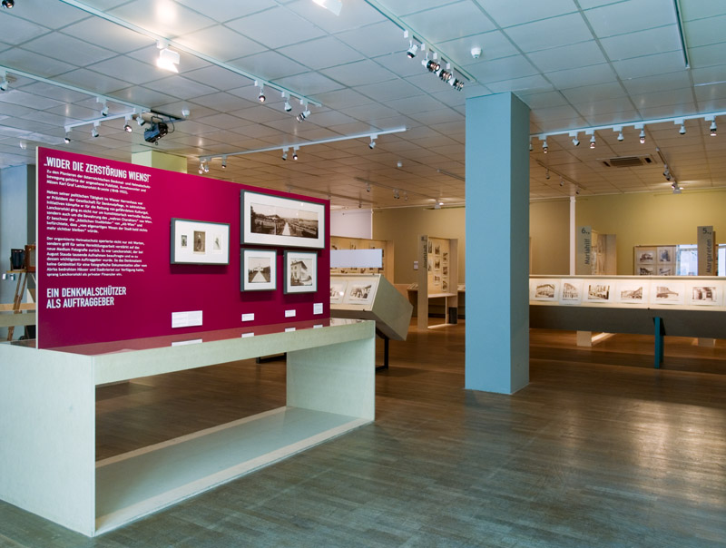 Vergrössert das Bild: Ausstellungsansicht