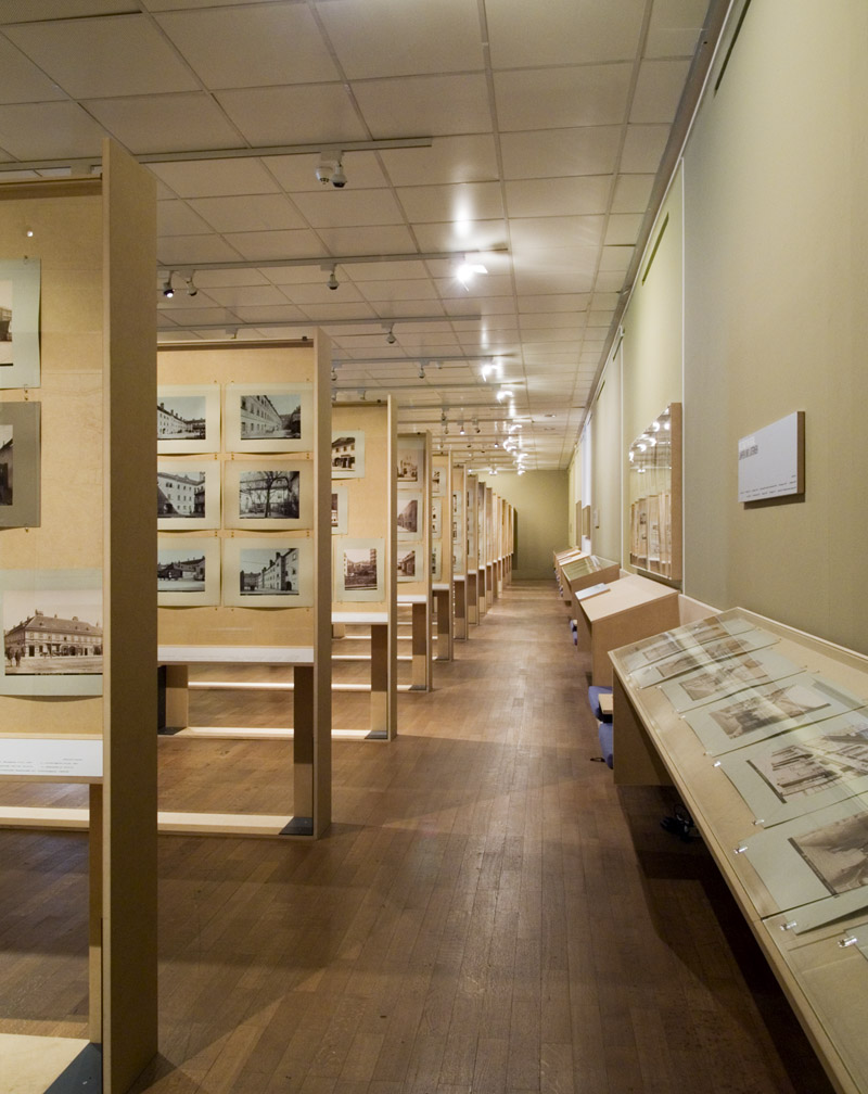 Vergrössert das Bild: Ausstellungsansicht