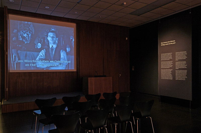 Vergrössert das Bild: Ausstellungsansicht