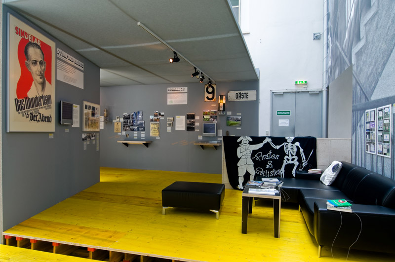Vergrössert das Bild: Ausstellungsansicht