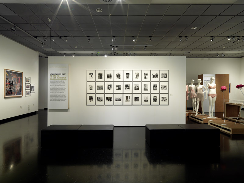 Vergrössert das Bild: Ausstellungsansicht