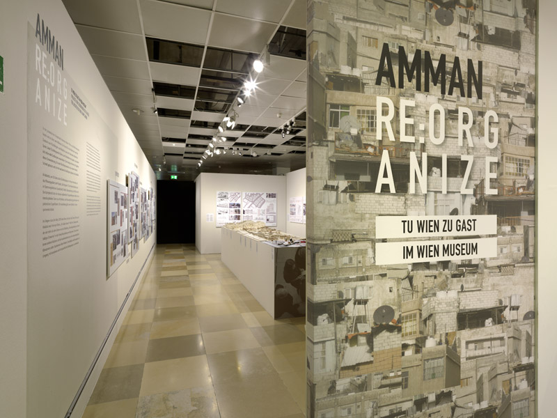Vergrössert das Bild: Ausstellungsansicht