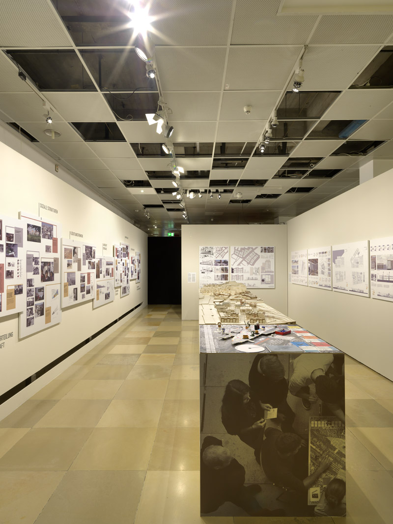Vergrössert das Bild: Ausstellungsansicht