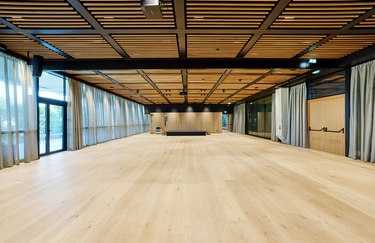 Großer Saal ohne Bestuhlung