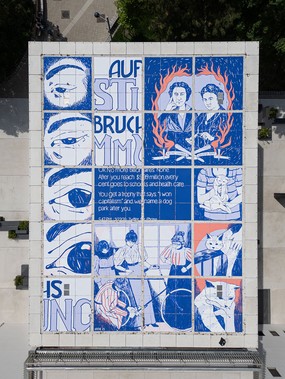 Blick von Oben auf das Dach des Pavillon mit Graffiti