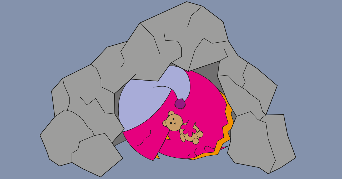 Rundes pinkes Monster mit Schlafmütze und Teddybär in einer Steinhöhle