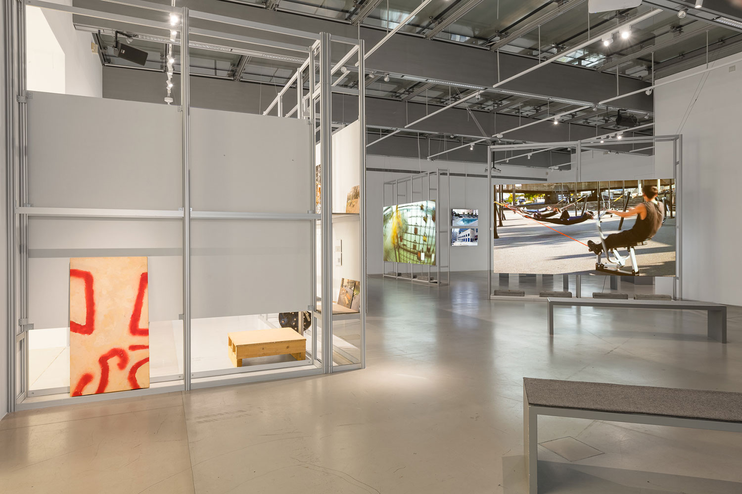 Vergrössert das Bild: Ausstellungsansicht 