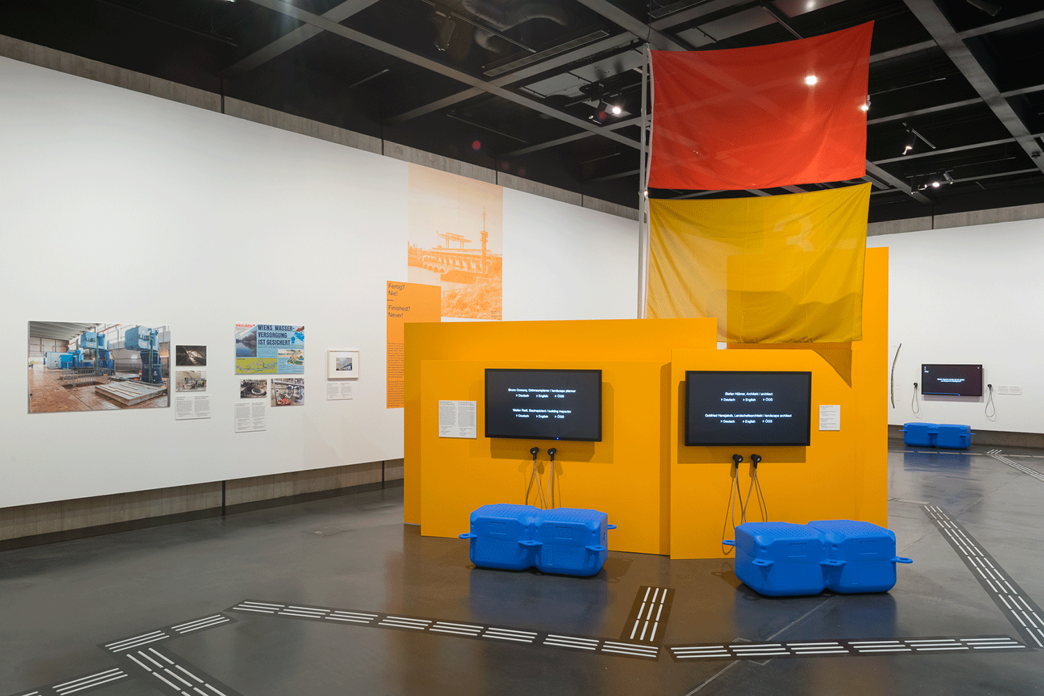 Vergrössert das Bild: Ausstellungsansicht