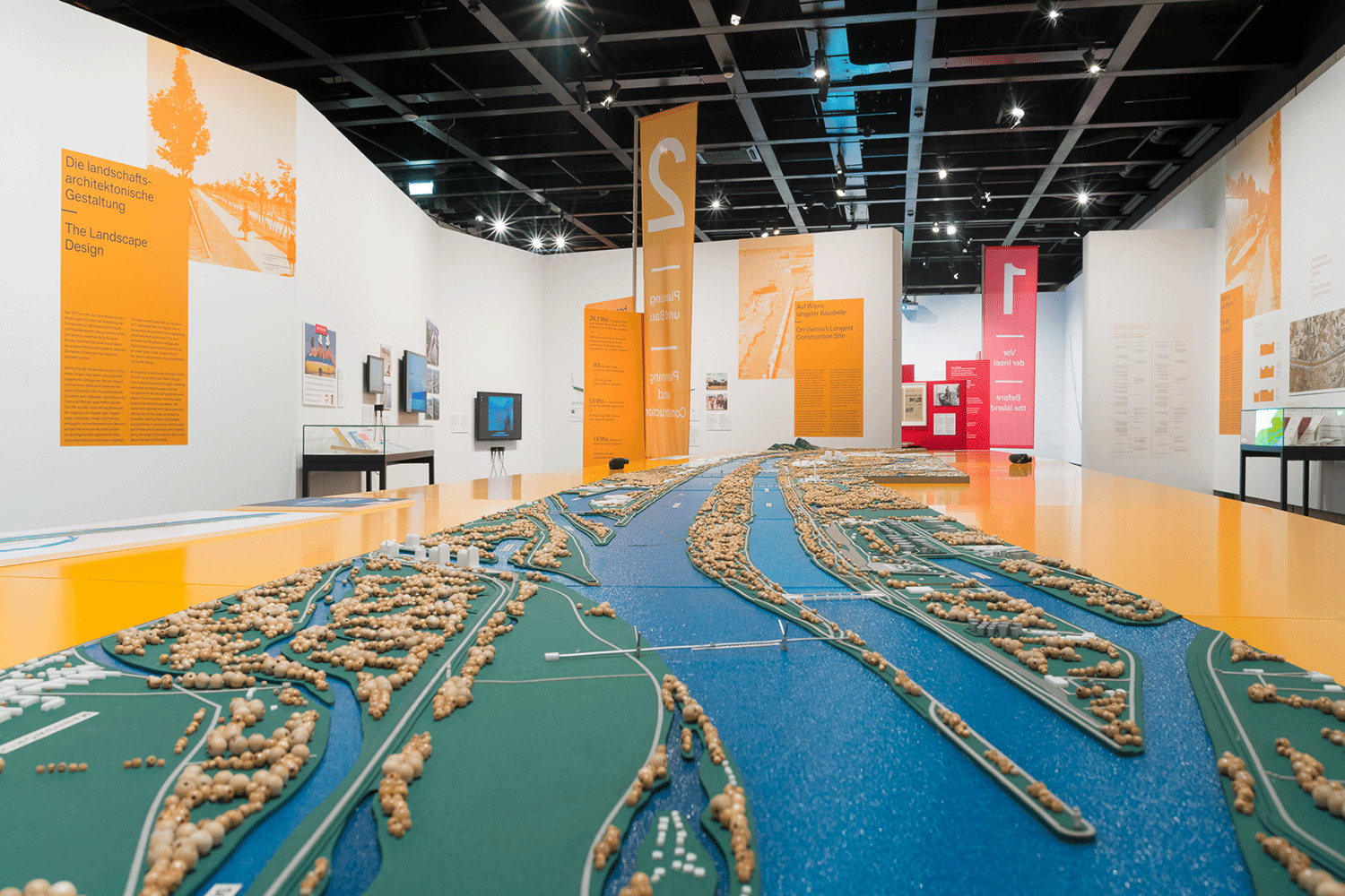 Vergrössert das Bild: Ausstellungsansicht