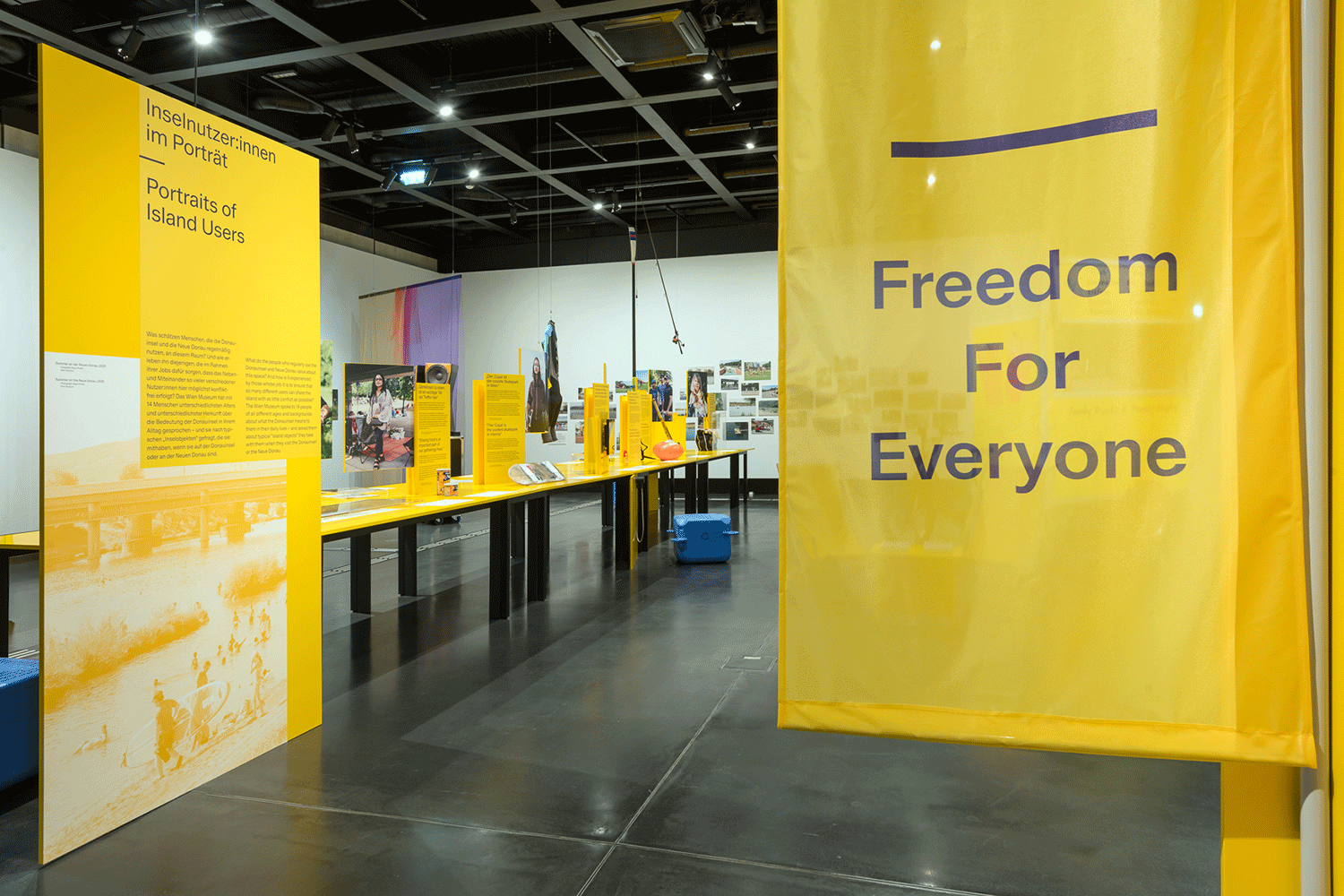 Vergrössert das Bild: Ausstellungsansicht