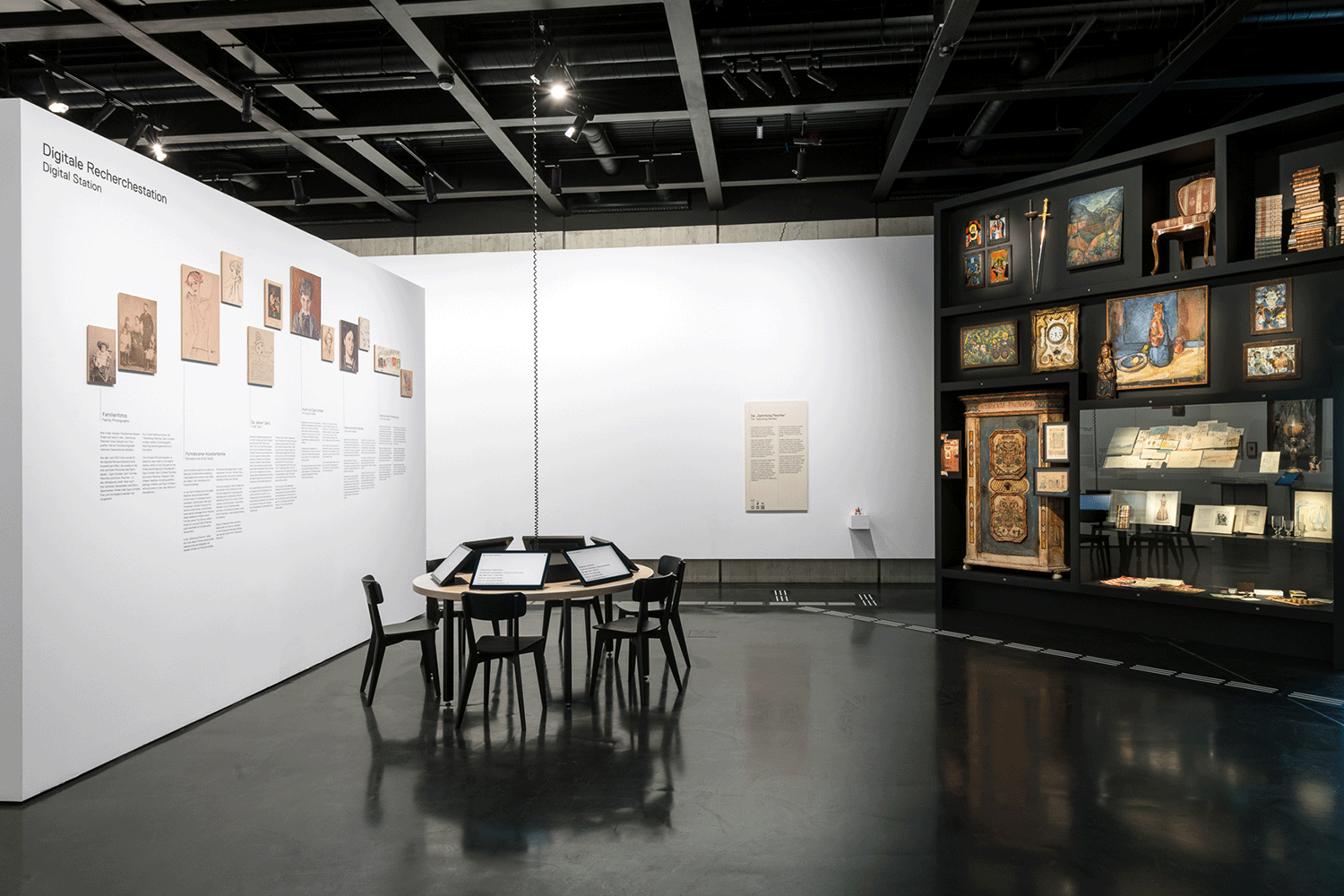 Vergrössert das Bild: Ausstellungsansicht