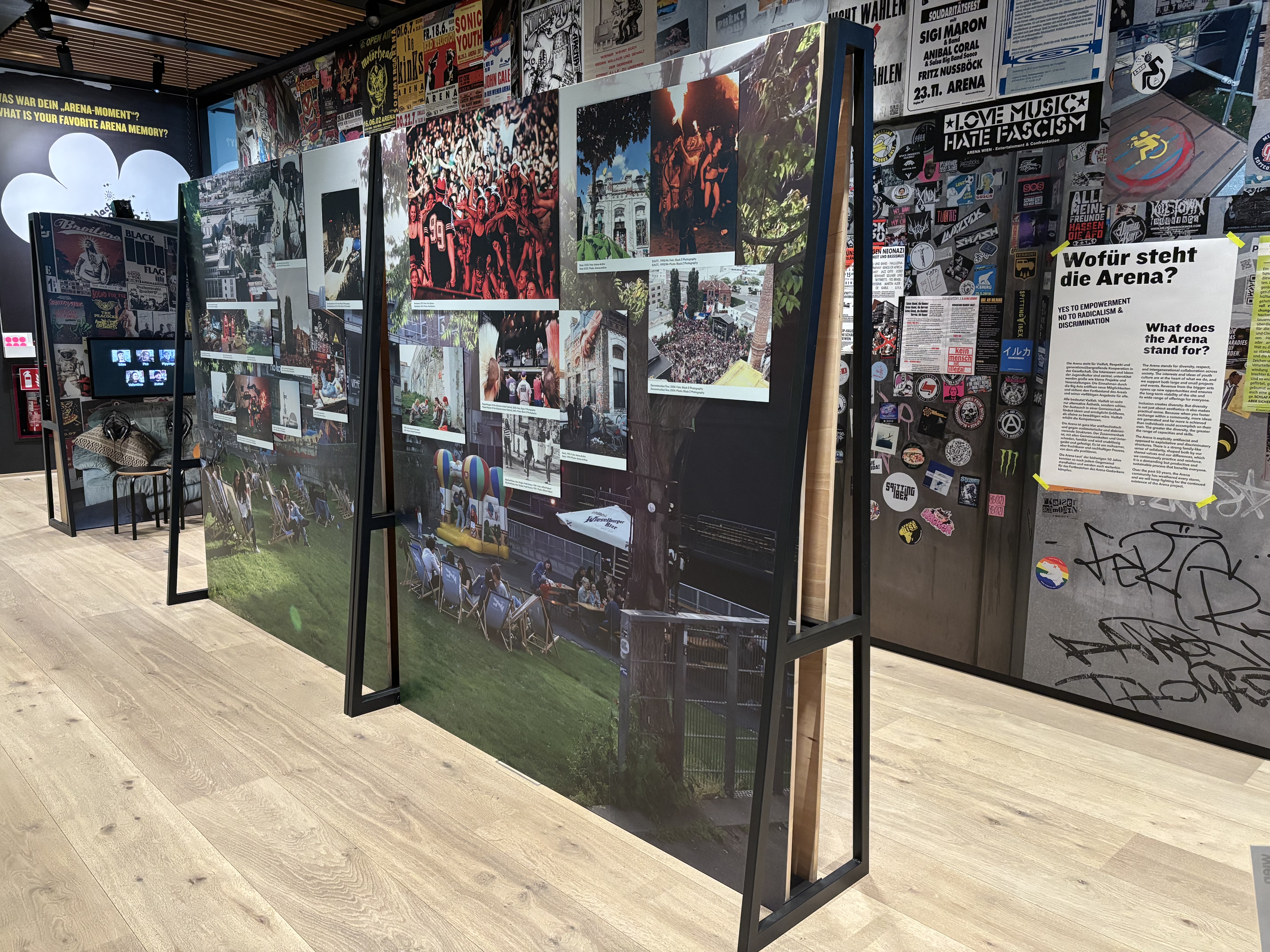 Vergrössert das Bild: Ausstellungsansicht