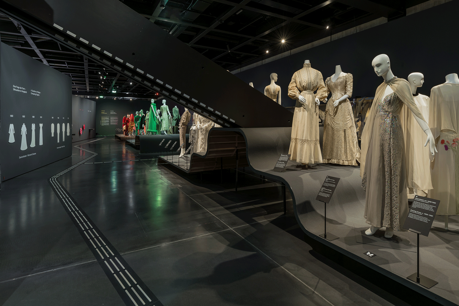 Vergrössert das Bild: Ausstellungsansicht